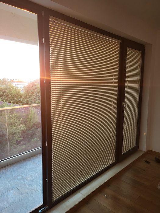 Jaluzele noapte-zi; rolete textile; rulouri exterioare; plase insecte