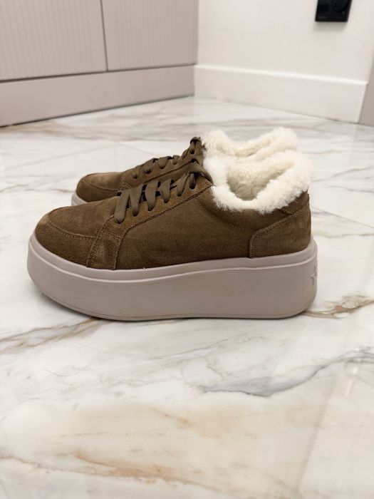 Кроссовки зима 37 р