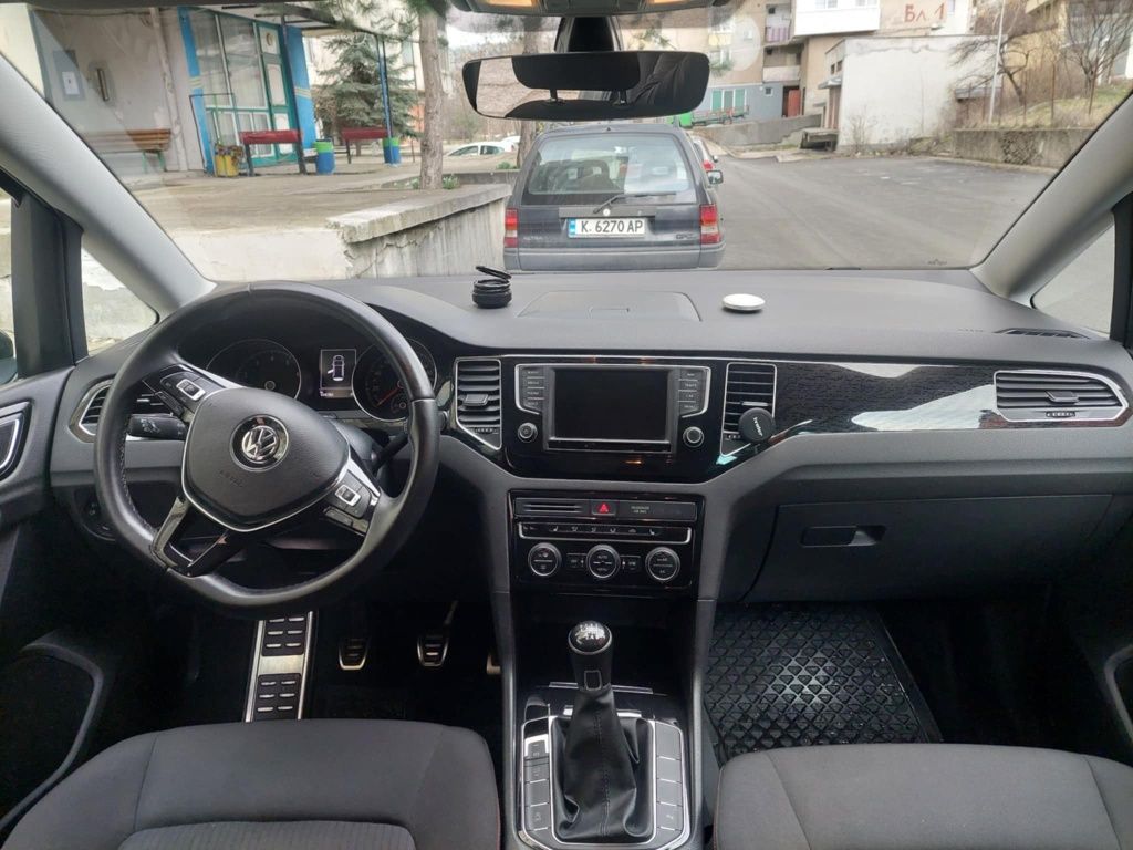 VW Golf Sportsvan 1.4 TSI 2017 – 150 к.с. - 6 с.к. – 105,000 км
