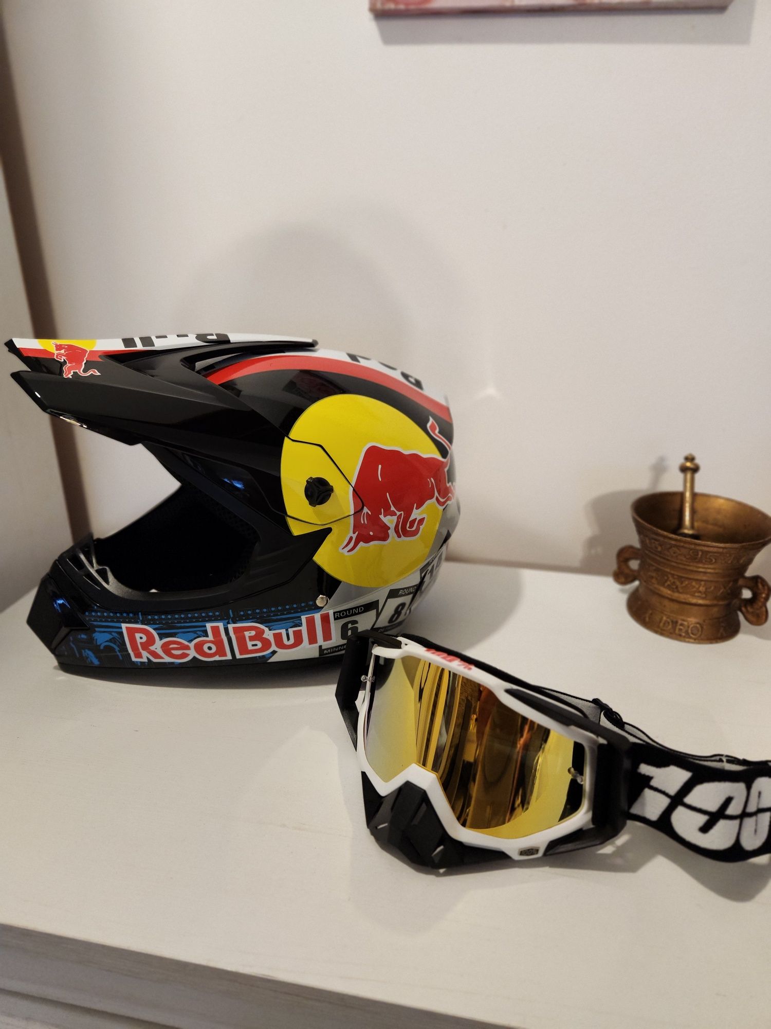 Vând Cască cu Ochelari pentru Moto ,Cross,ATV etc