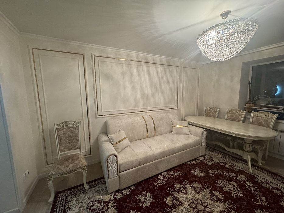 Стол + стулья 10 штук