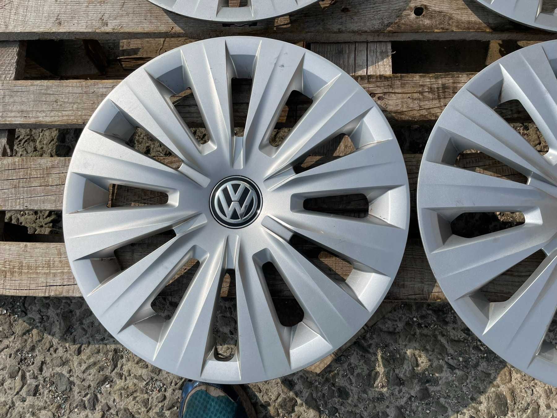 15 цола Тасове VW Jetta Golf Volkswagen 5G0601147 Оригинал