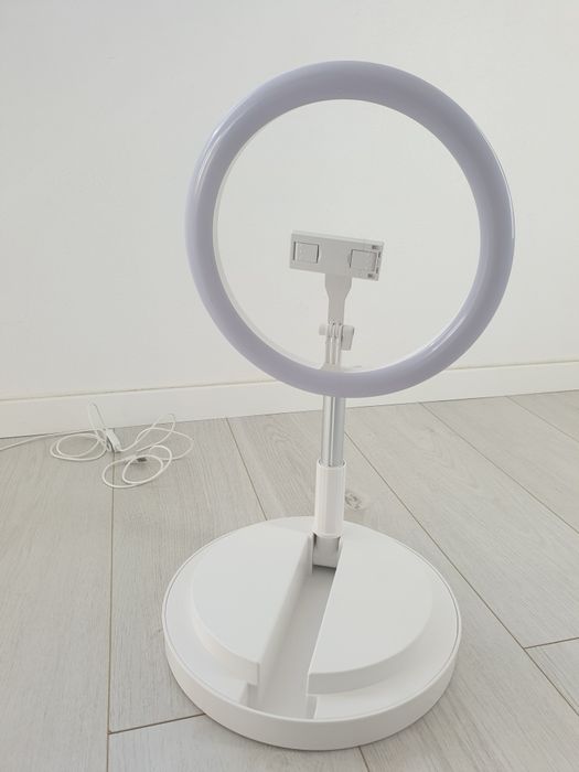 Lampă cu suport telefon