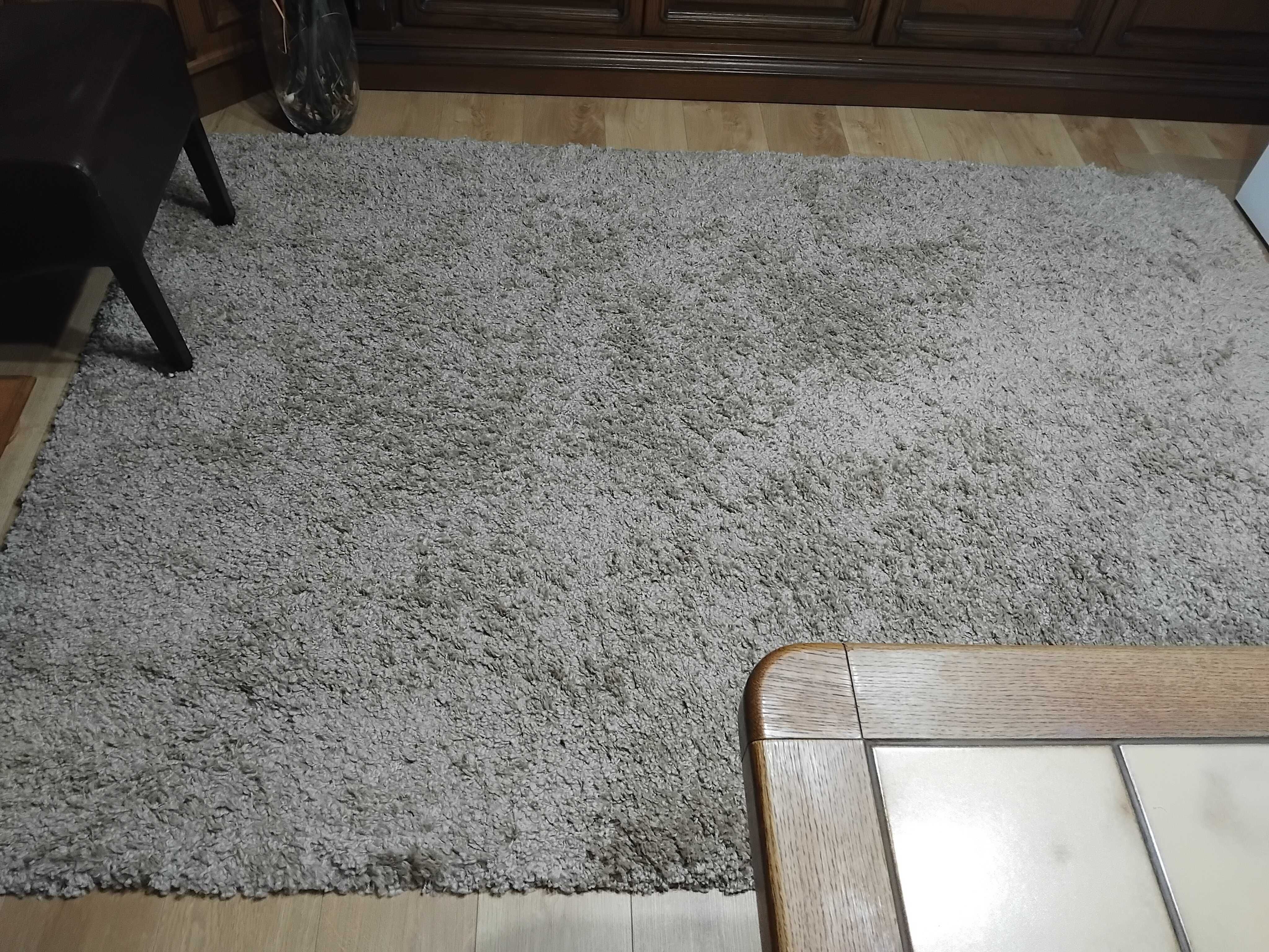Covor 1,60x2,35 aproape nou