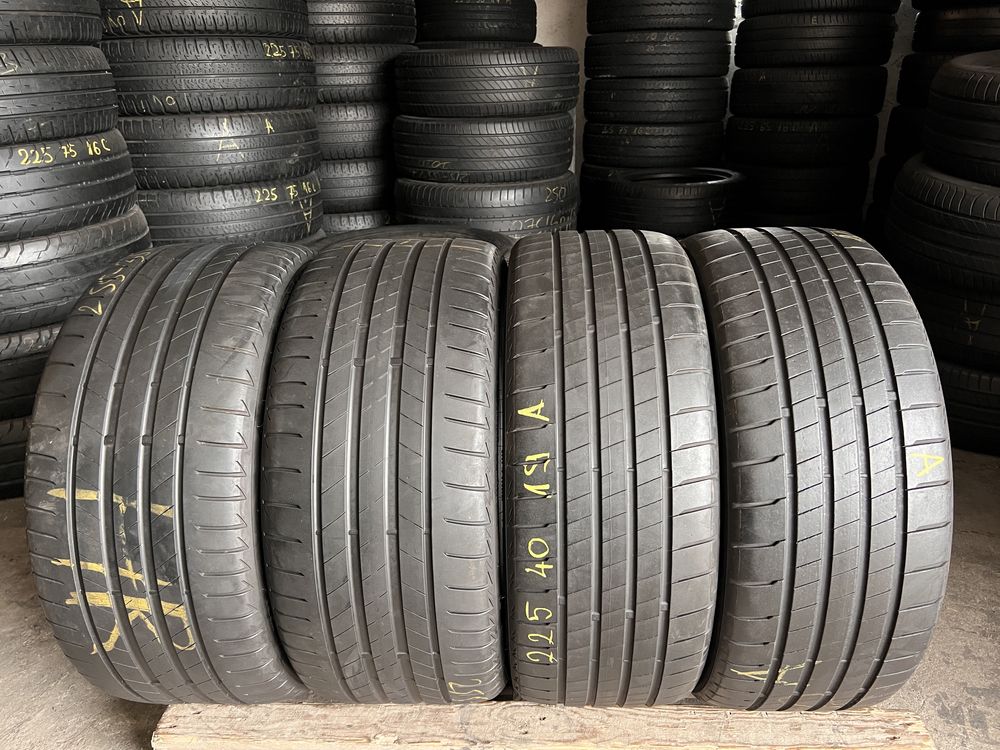 4 anvelope vara 255/35/19 + 225/40/19 , Bridgestone !