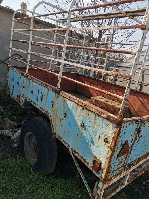 Remorcă de vânzare