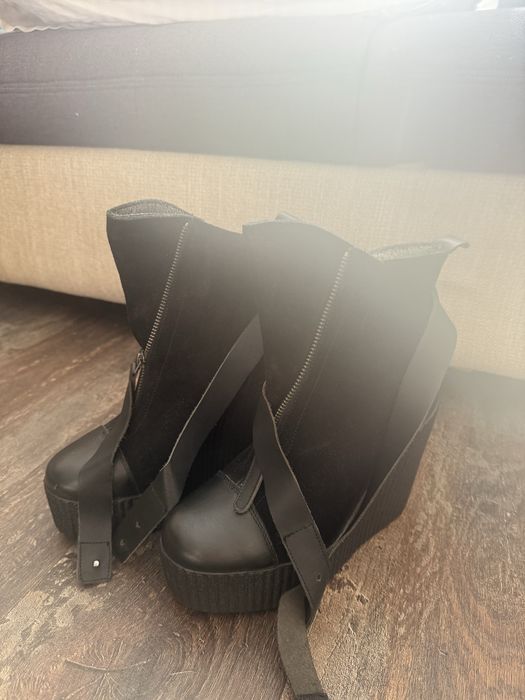 Чисто НОВИ боти от естествен велур