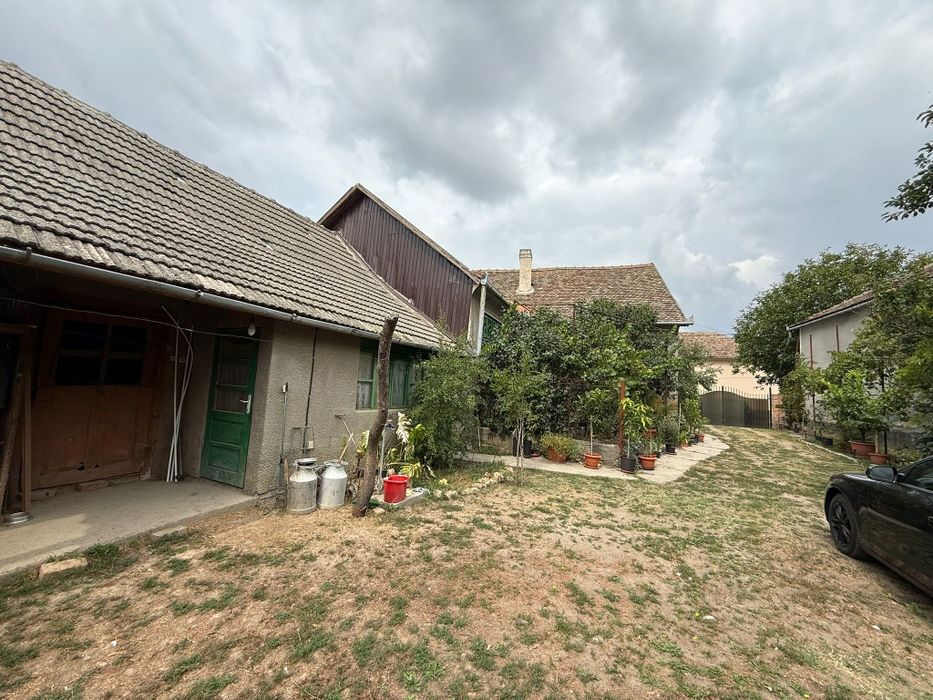 Casă de vânzare.
