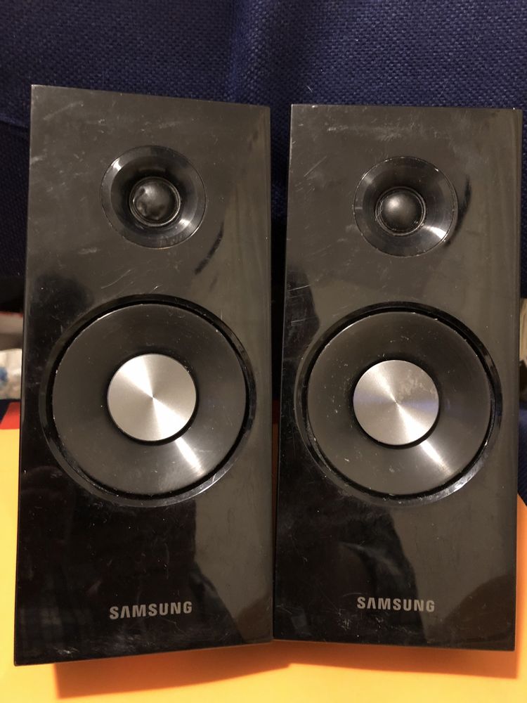 Boxe Samsung desktop, clasice mici