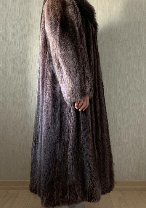 Шуба енот в отличном состоянии