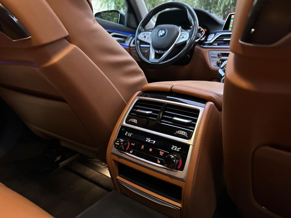 Bmw Seria 740xd MHEV Luxury Line