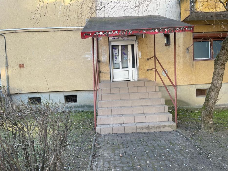 Închiriez apartament