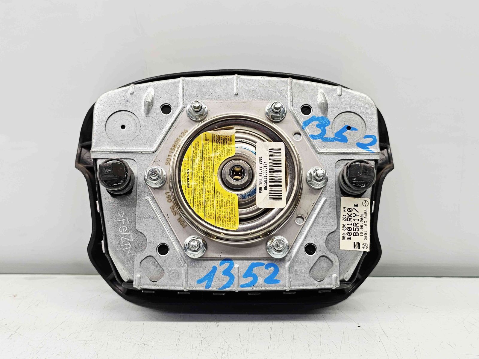 Airbag volan Volkswagen Golf 4 (1J1) [Fabr 1997-2004] 3B0880201AN