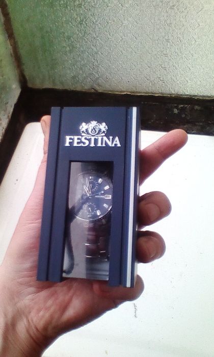 Часовнйк марка Festina