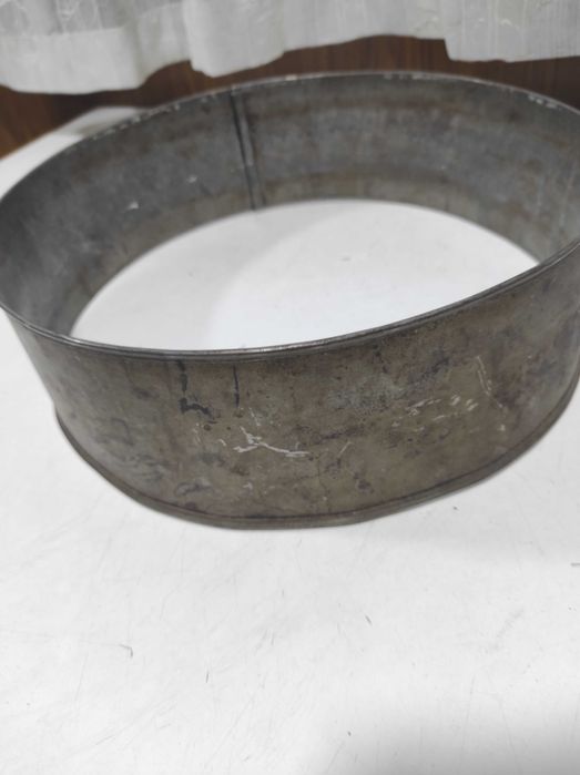 Форма для выпечки большая.