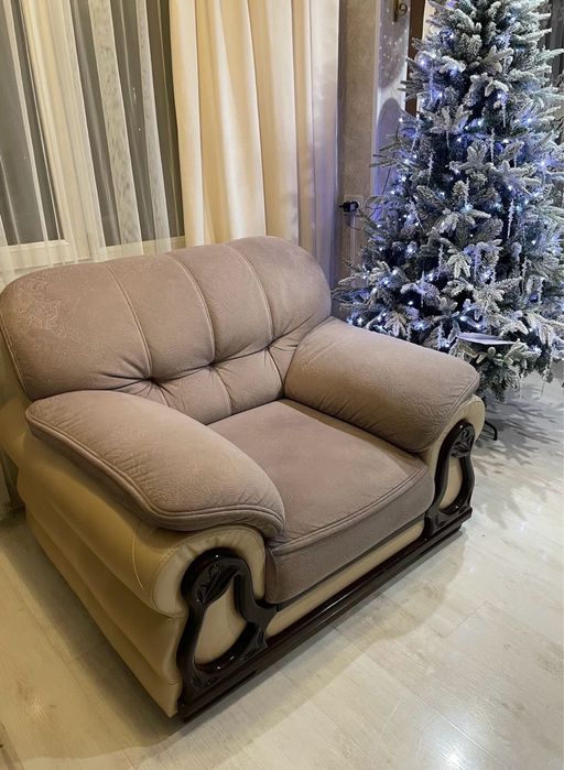 Продам удобное мягкое кресло