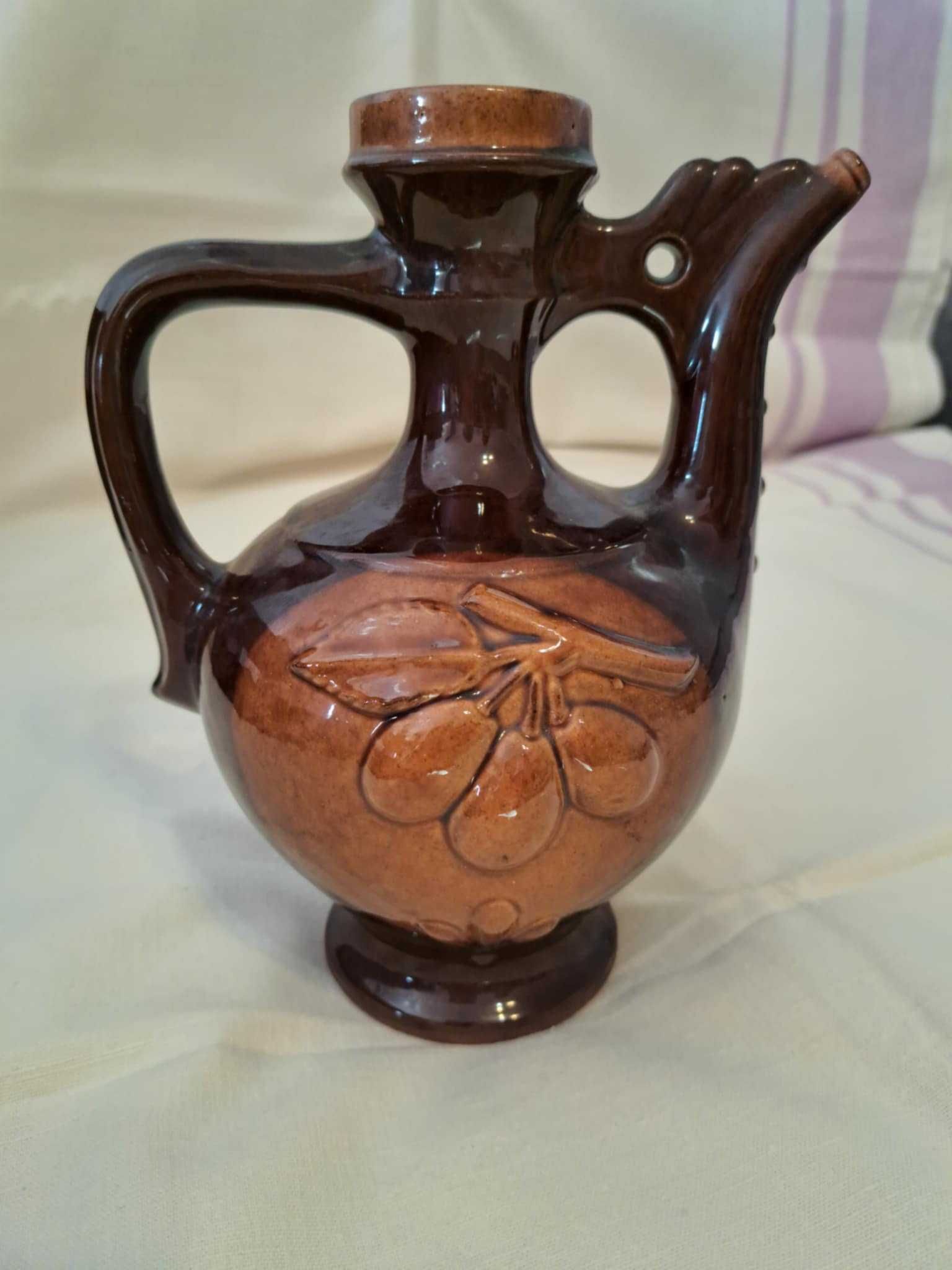 Продавам глинен сервиз за ракия!