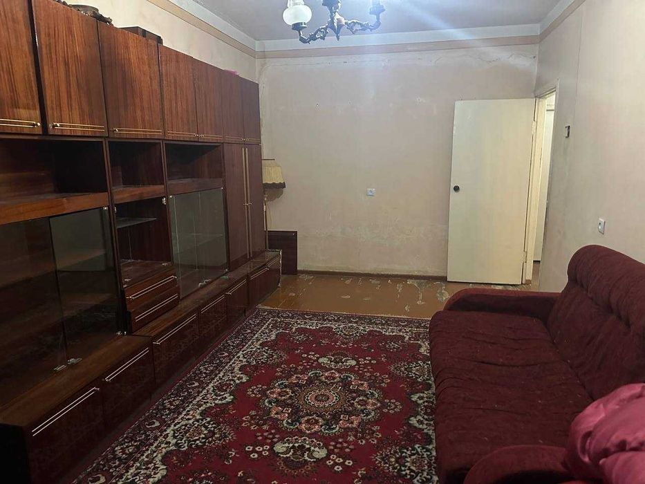 Продатся 3/2/4 Без ремонта. Площадь 64м2.