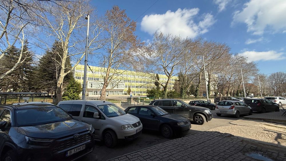 Продава се Тристаен апартамент в Варна, Бриз - 112 кв.м за 1608 €/кв.м - Снимка #1