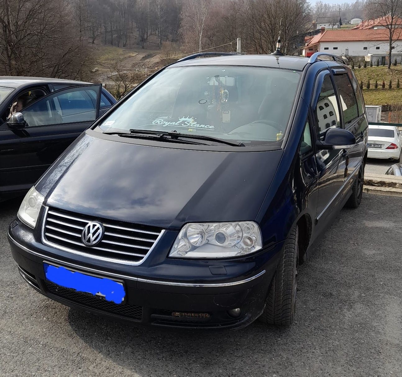 Vând Volkswagen Sharan