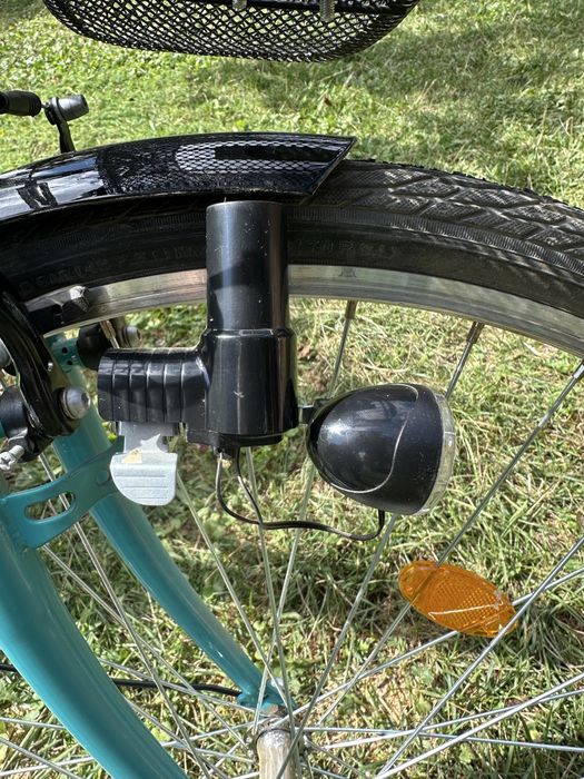 Bicicleta aproape noua