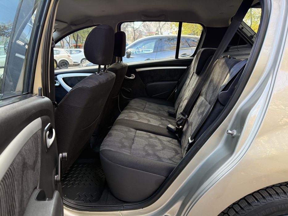 Dacia Logan Laureate 2009 1.4 MPI 75 CP KM 80.000 reali !