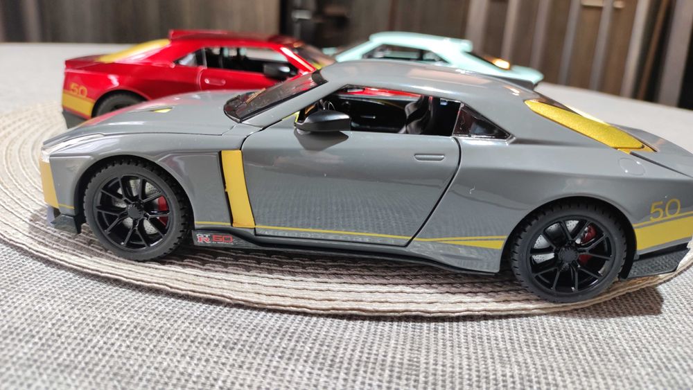Метални колички – Nissan GT-R50. Мащаб 1:24.