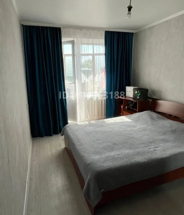 Продам 2 комн кв р-н 2й школы