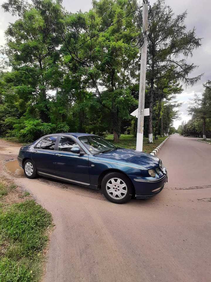 Vând ROVER 75 ..