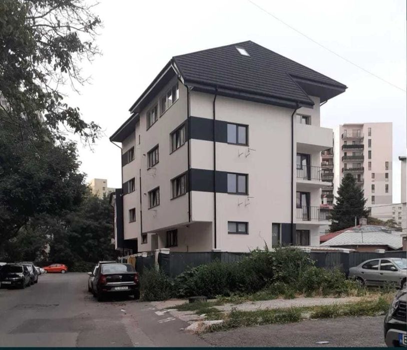 Închiriez apartament de 2 camere