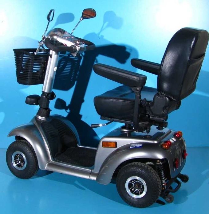 Scuter electric batrani/invalizi B+B Fortis - 6 km/h