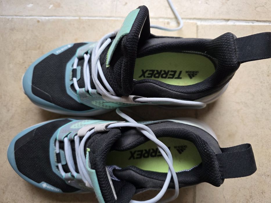 Продавам Adidas Terrex Gore-tex 39
