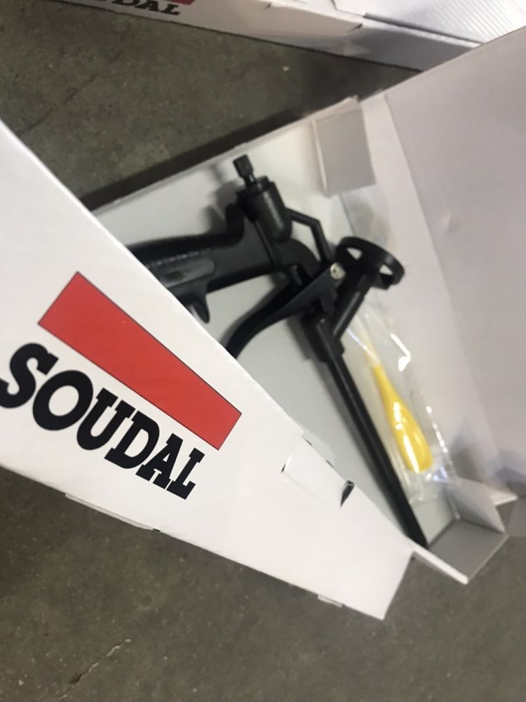 Pistol profesional Soudal pentru spuma teflonat