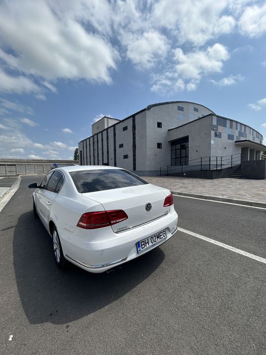 Volkswagen Passat b7  2.0 TDI BlueMotion  2013