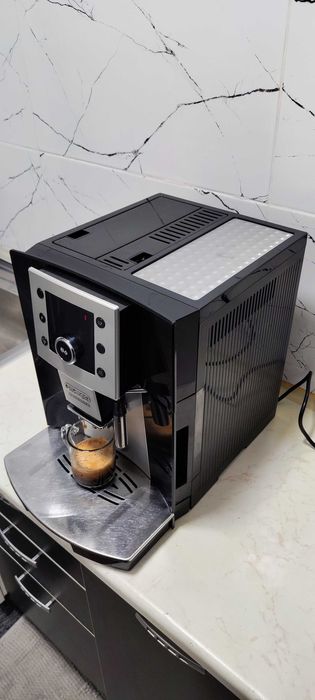 Espressor Automat DeLonghi Perfecta ESAM 5400 Aparat cu Cafea Boabe