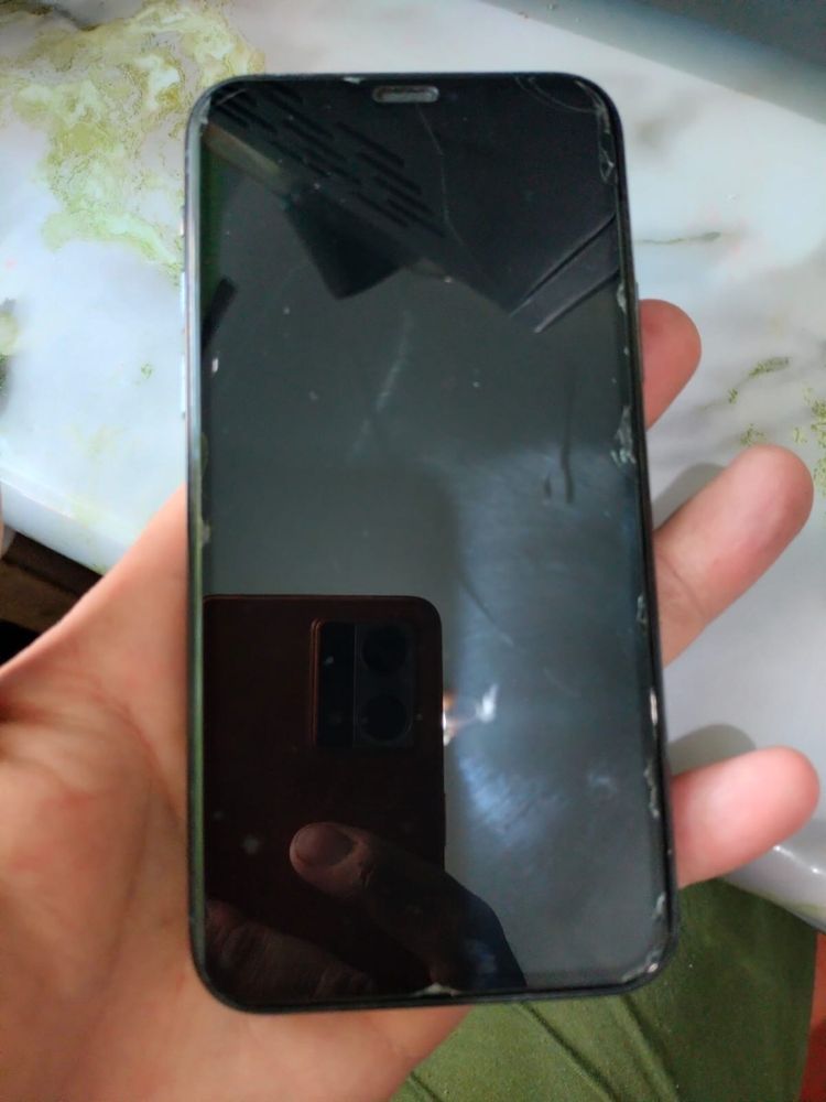 Iphone 11 pro 512гиг
