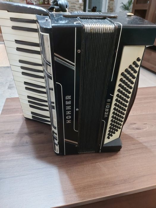 Vand Hohner Verdi ll