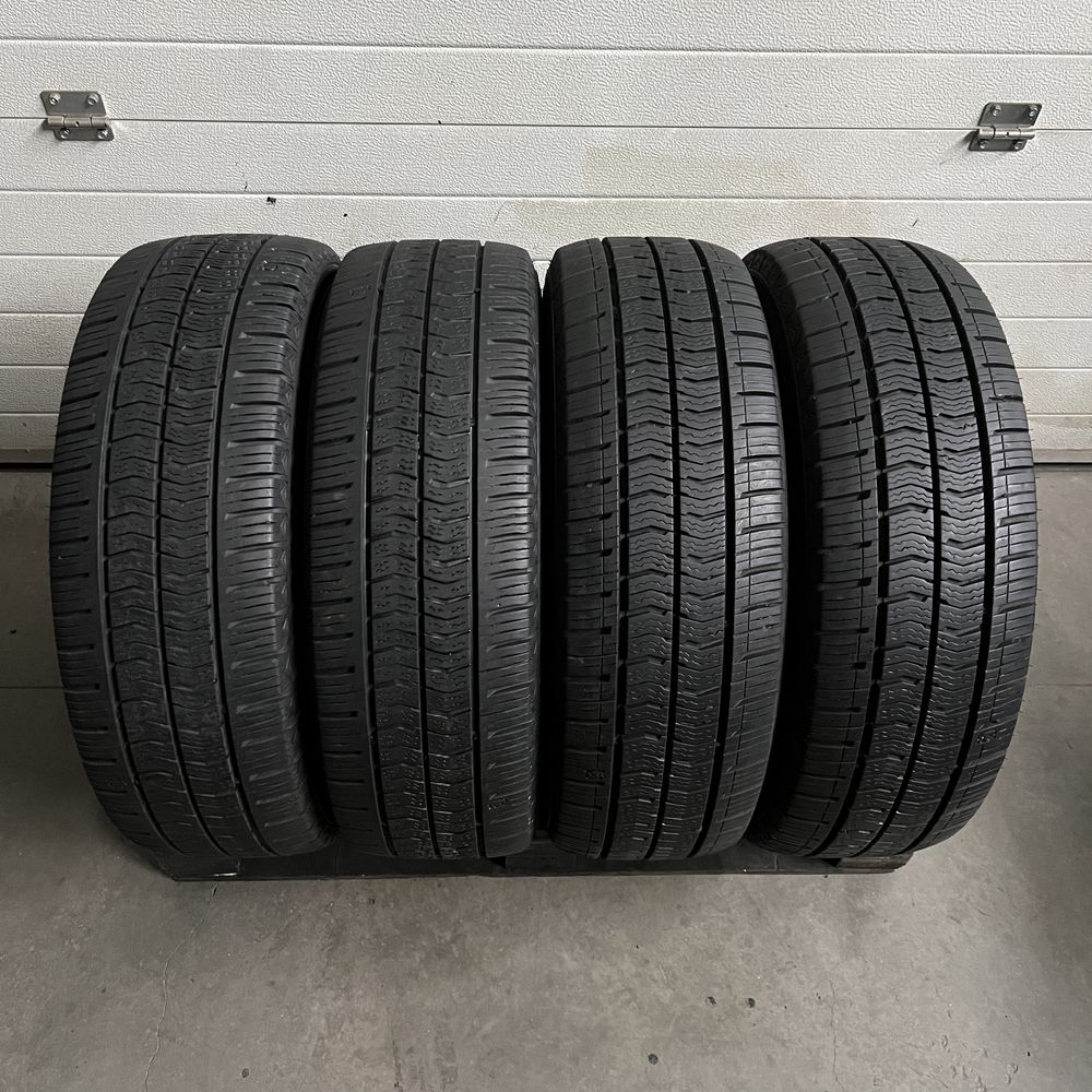 4 Anvelope mixte 215 70 15C Kumho DOT 2022