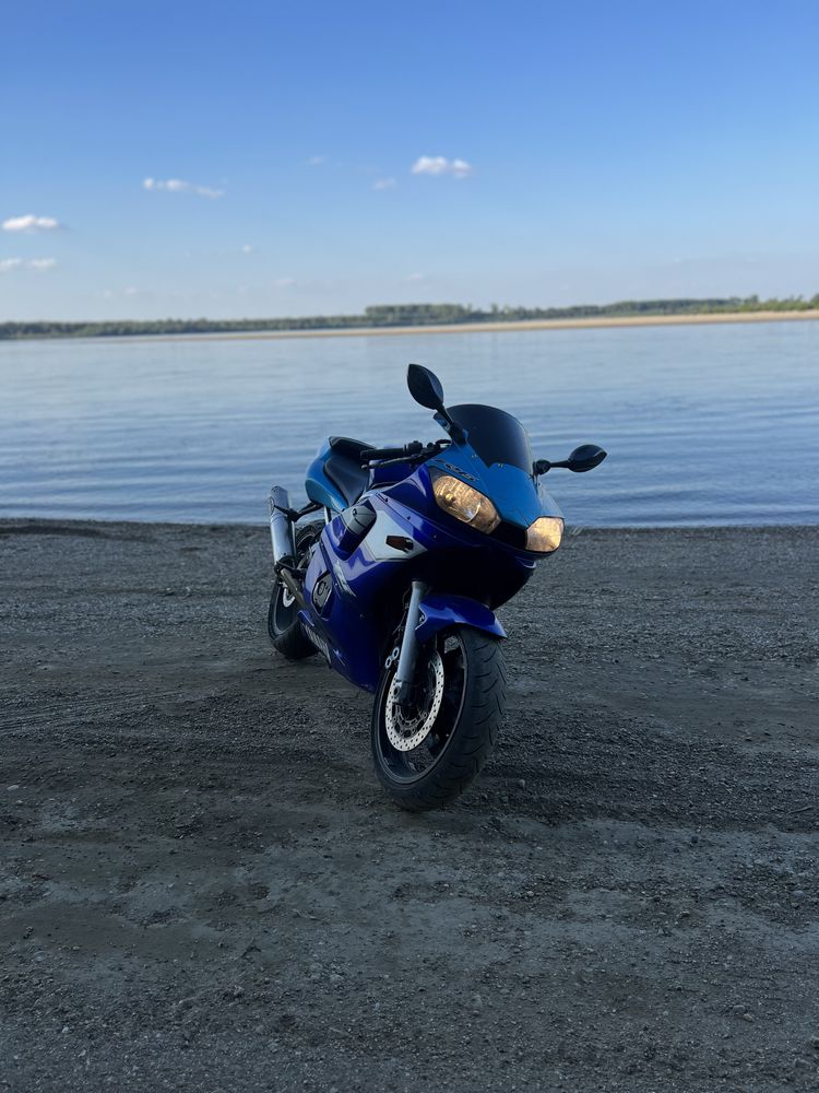 Yamaha r6 2001 НА ЧАСТИ