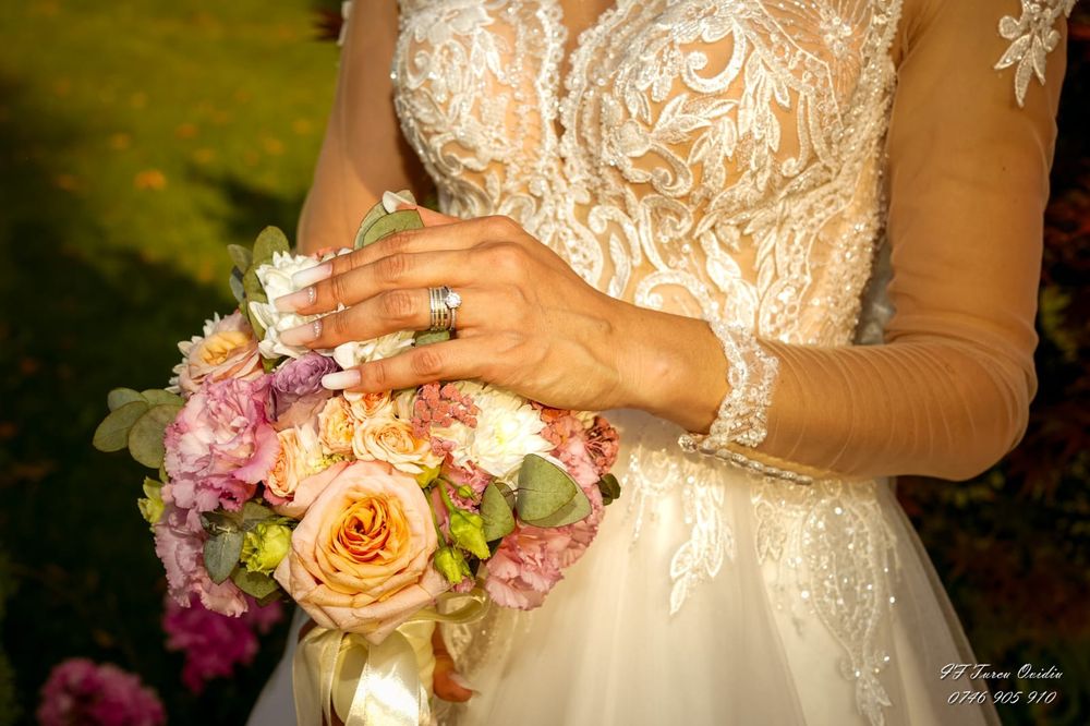 Rochie de mireasa + voal