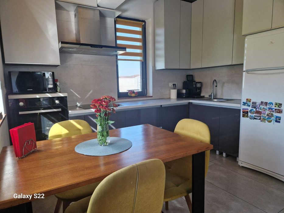 De vânzare casa P+E+Pod+Garaj, cu 4 camere, teren 520mp+520mp