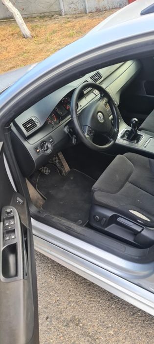 Vând passat b6 2.0tdi euro 5 r line