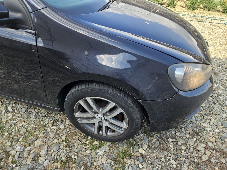 Fuzeta dreapta fata vw golf 6 1.6 cayc