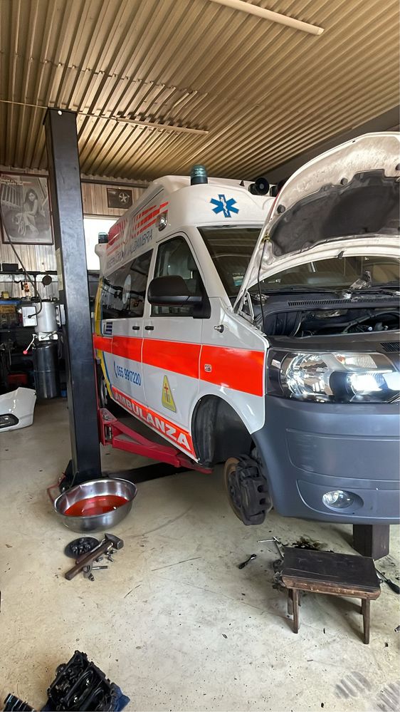 Ambulanta mecedes sprinter/crafter/transporter 4x4