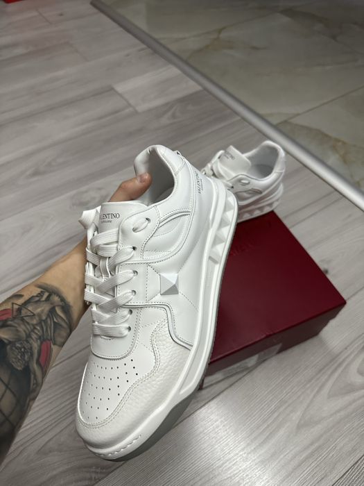 Adidasi Valentino Garavani One Stud Low-Top