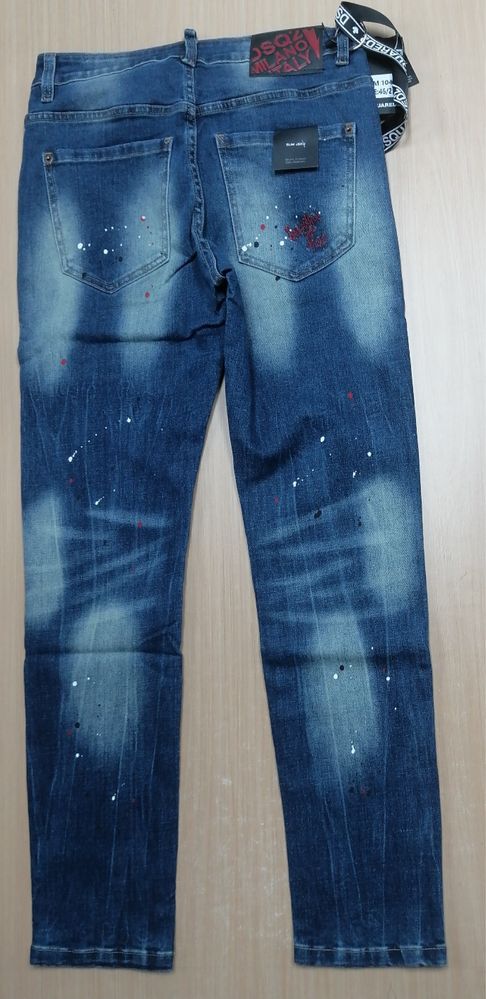 Дънки на dsquared2 S/M чисто нови