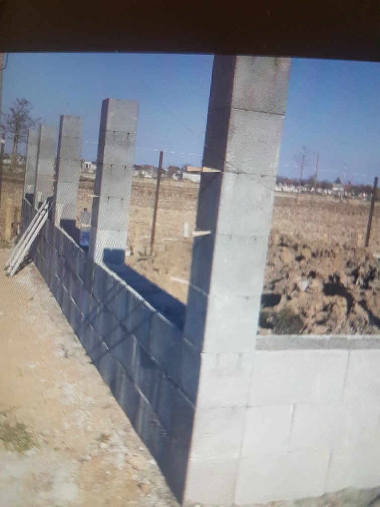 Gard din bolțar de beton