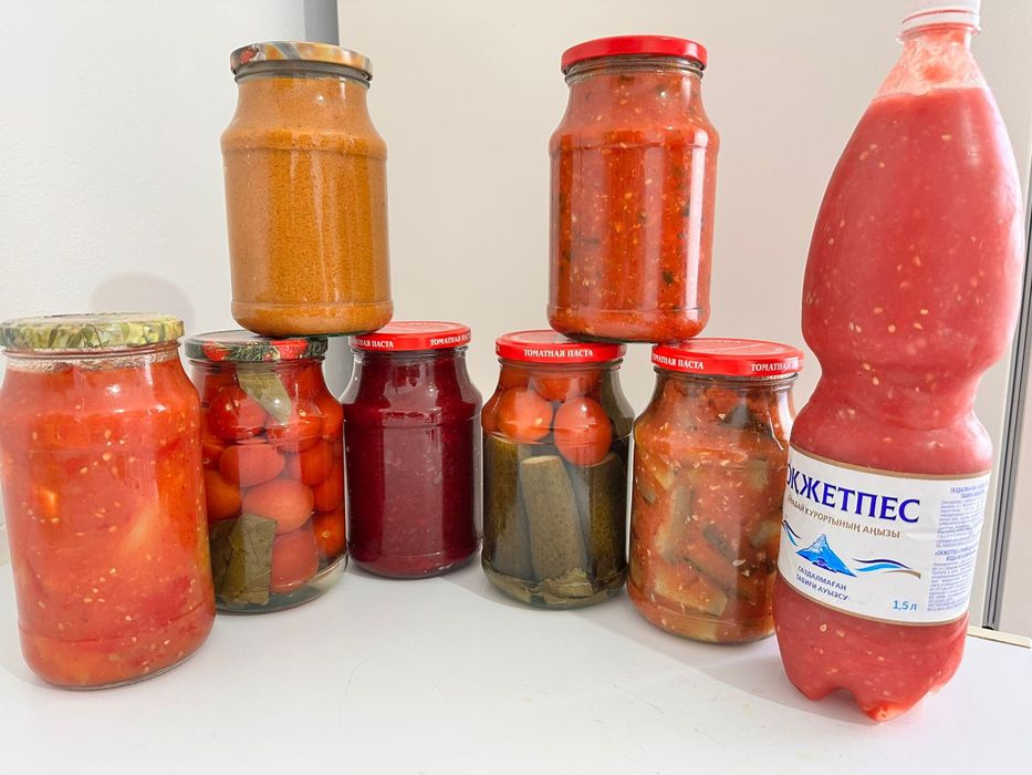 Огурцы помидоры салаты аджика