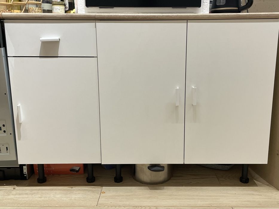 Продам СРОЧНО кухонные шкафы Леруа Мерлен