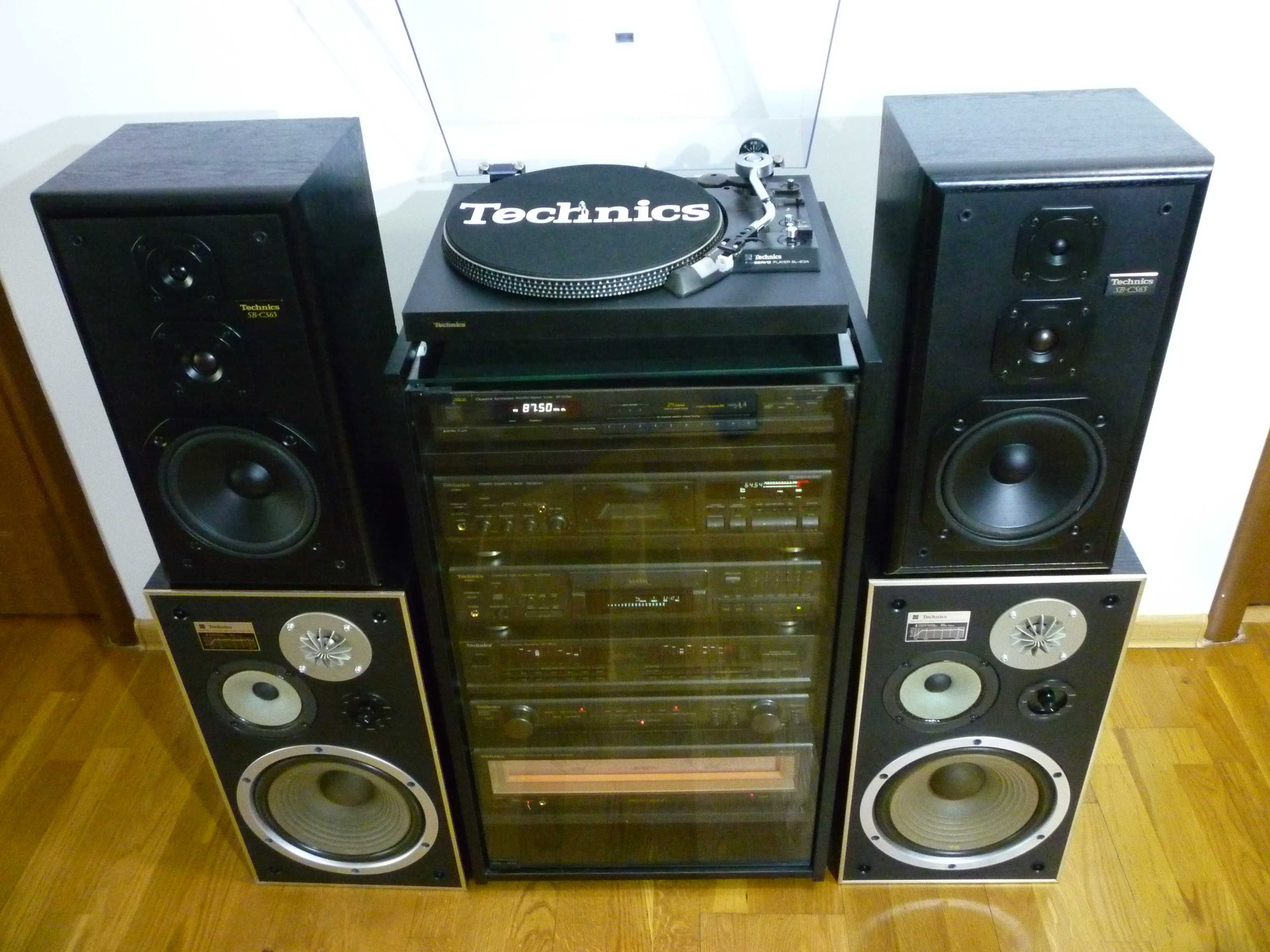 linie  audio   technics  redusa  la 3000 euro